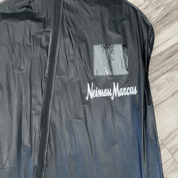 Neiman Marcus garment bag - Picture 2 of 3